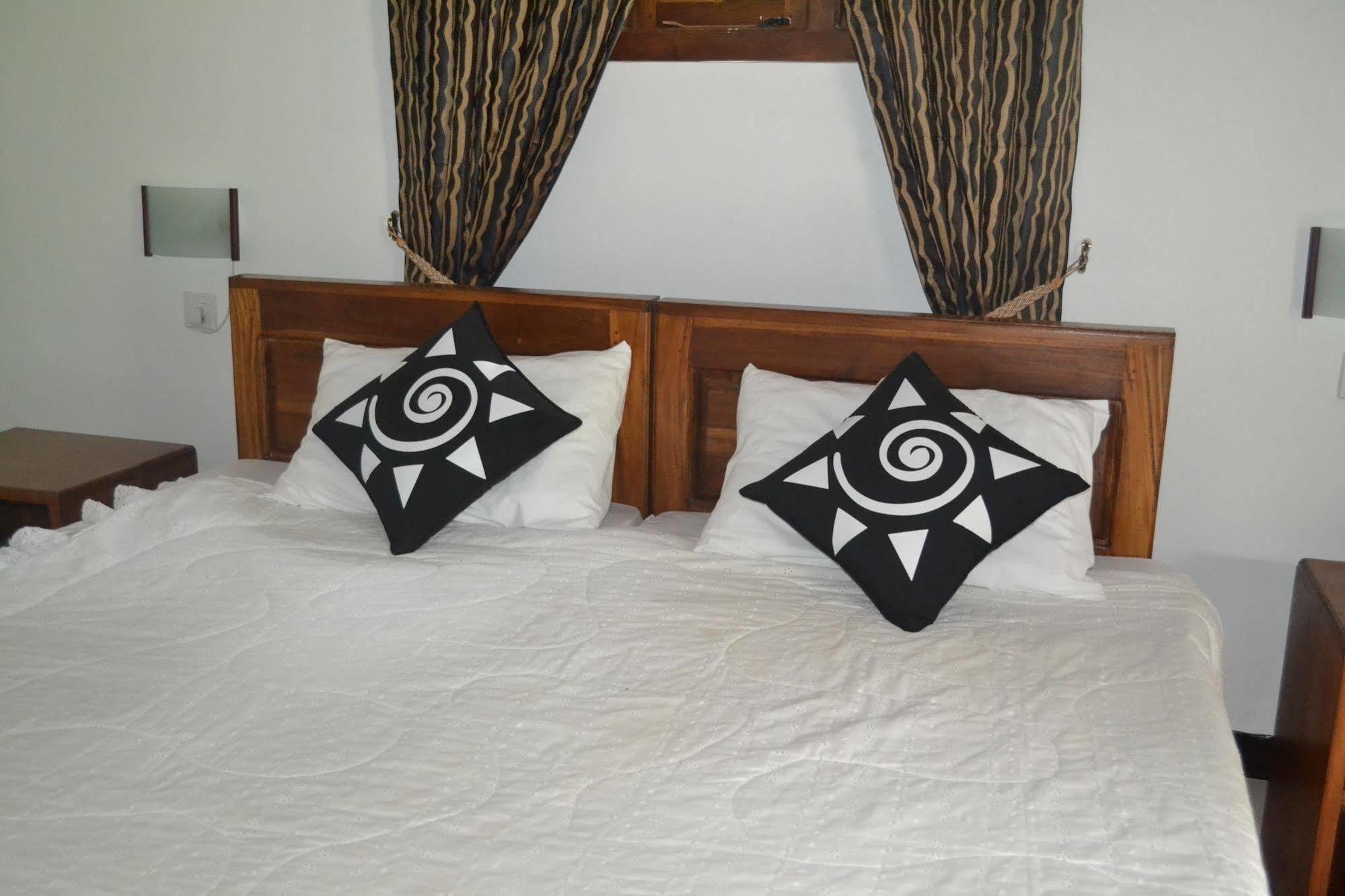 Sigiri Holiday Inn Inamaluwa المظهر الخارجي الصورة