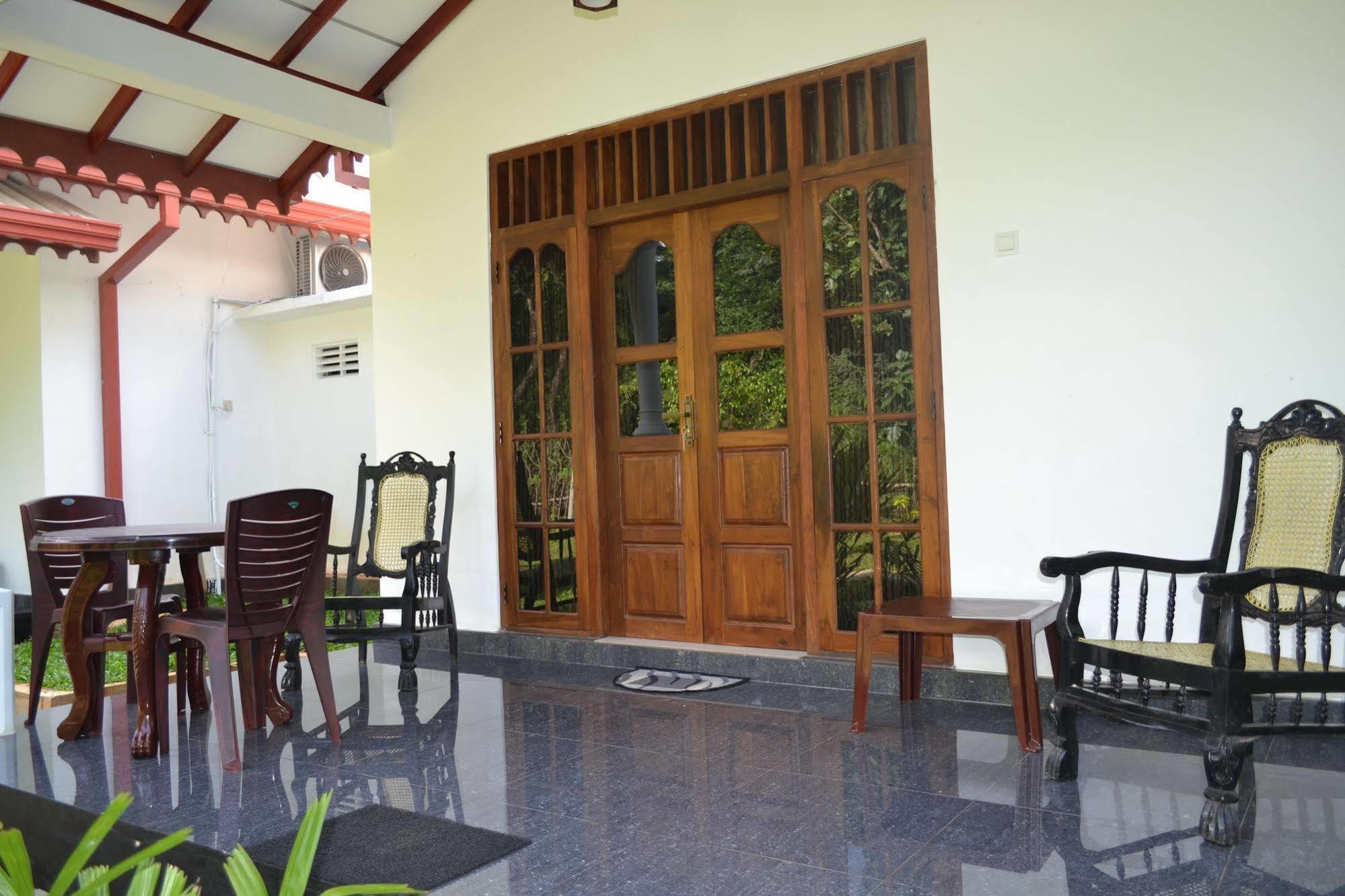 Sigiri Holiday Inn Inamaluwa المظهر الخارجي الصورة